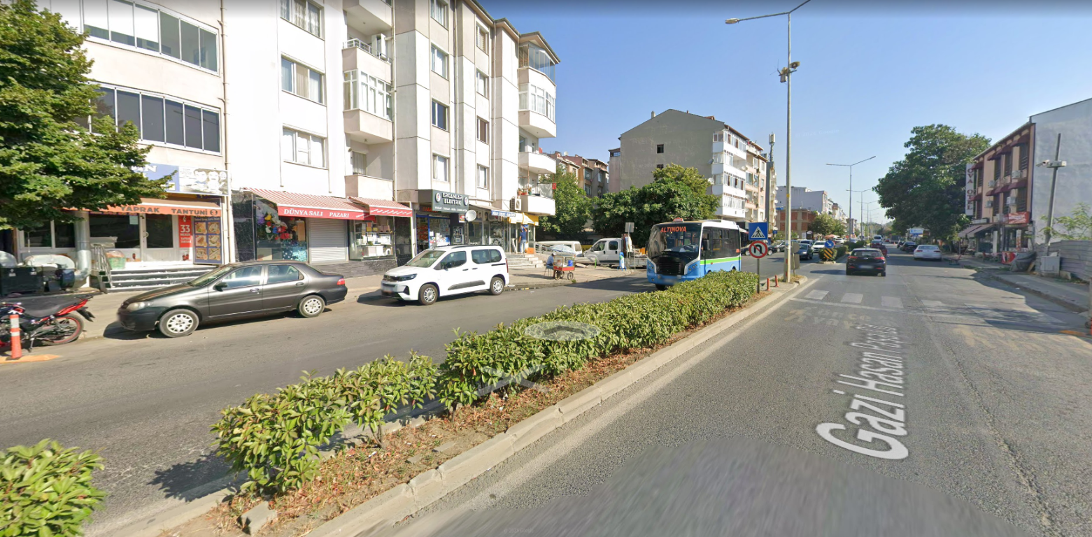 Dunya Sali Pazari cadde görünümü